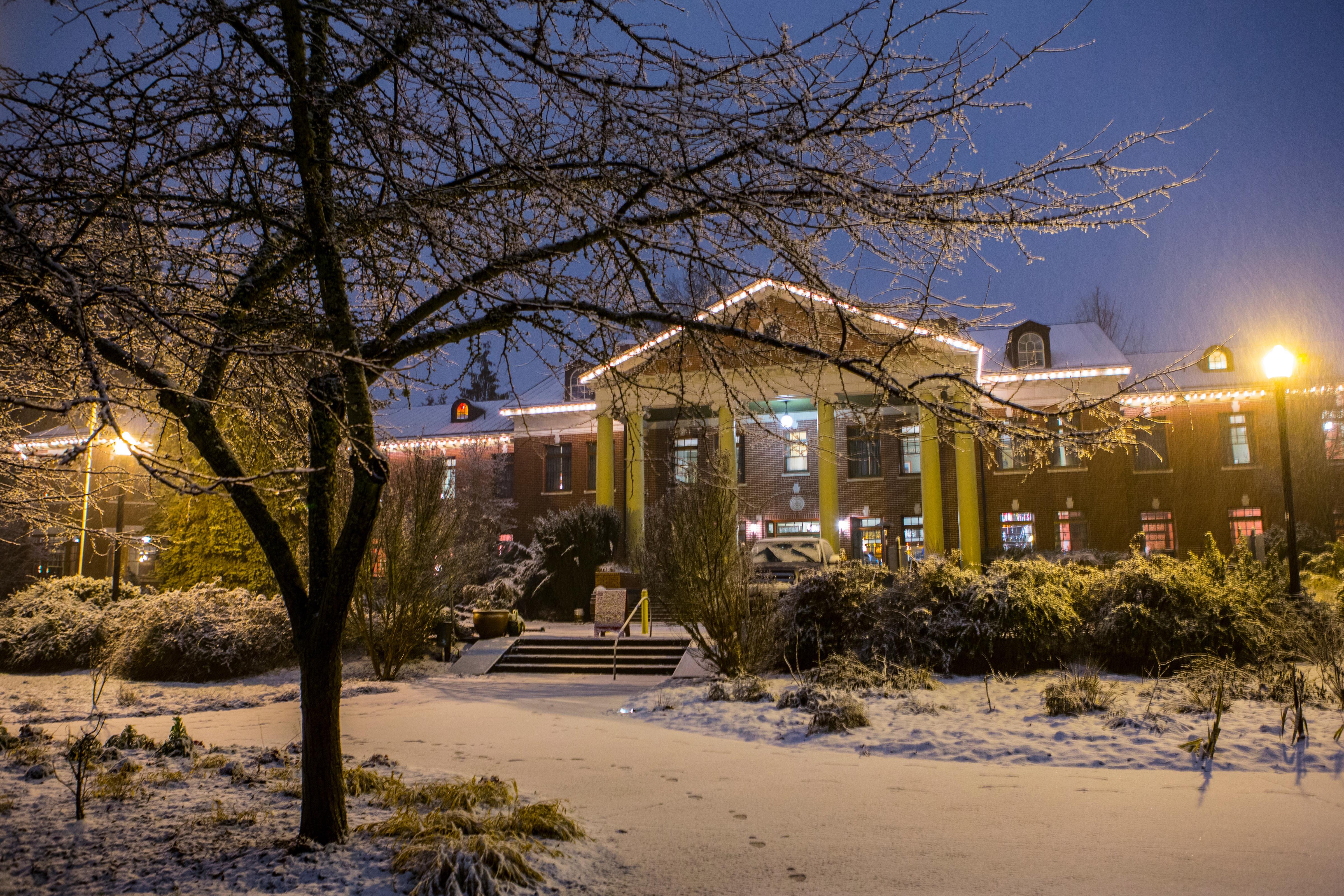 Mcmenamins Grand Lodge フォレストグローヴ エクステリア 写真