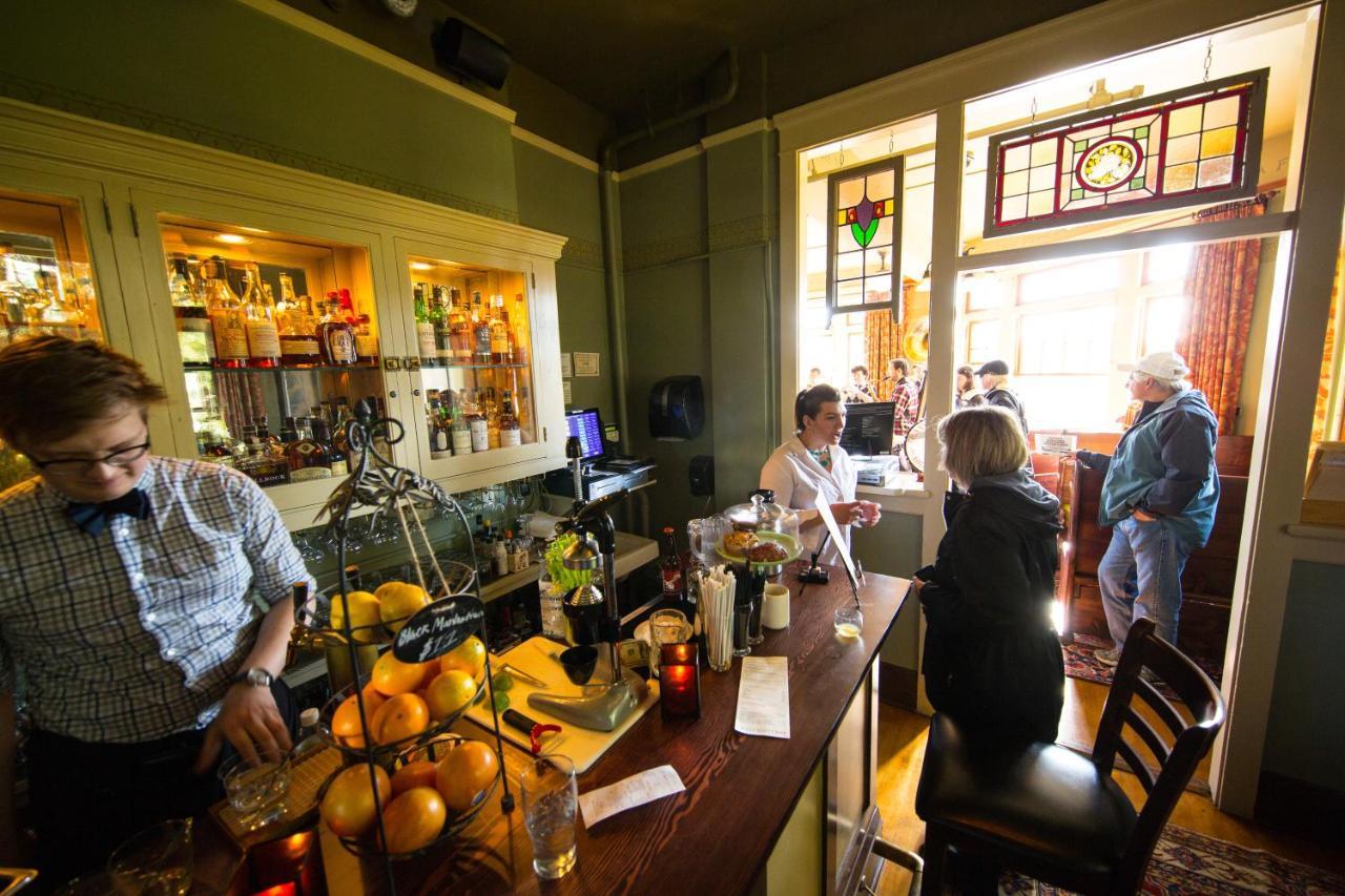 Mcmenamins Grand Lodge フォレストグローヴ エクステリア 写真